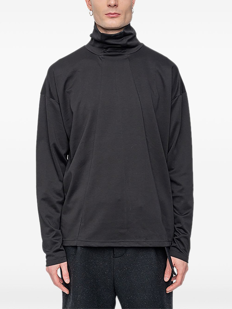 turtleneck sweatshirt 1
