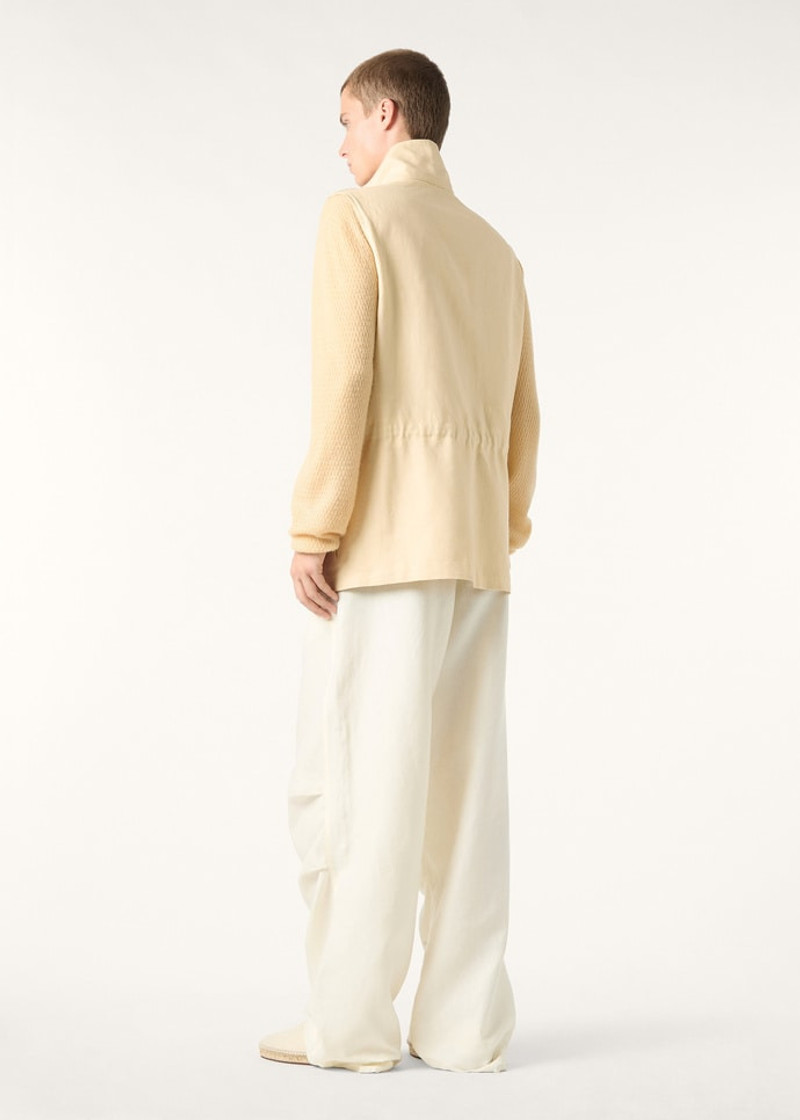 Traveler Vest 5