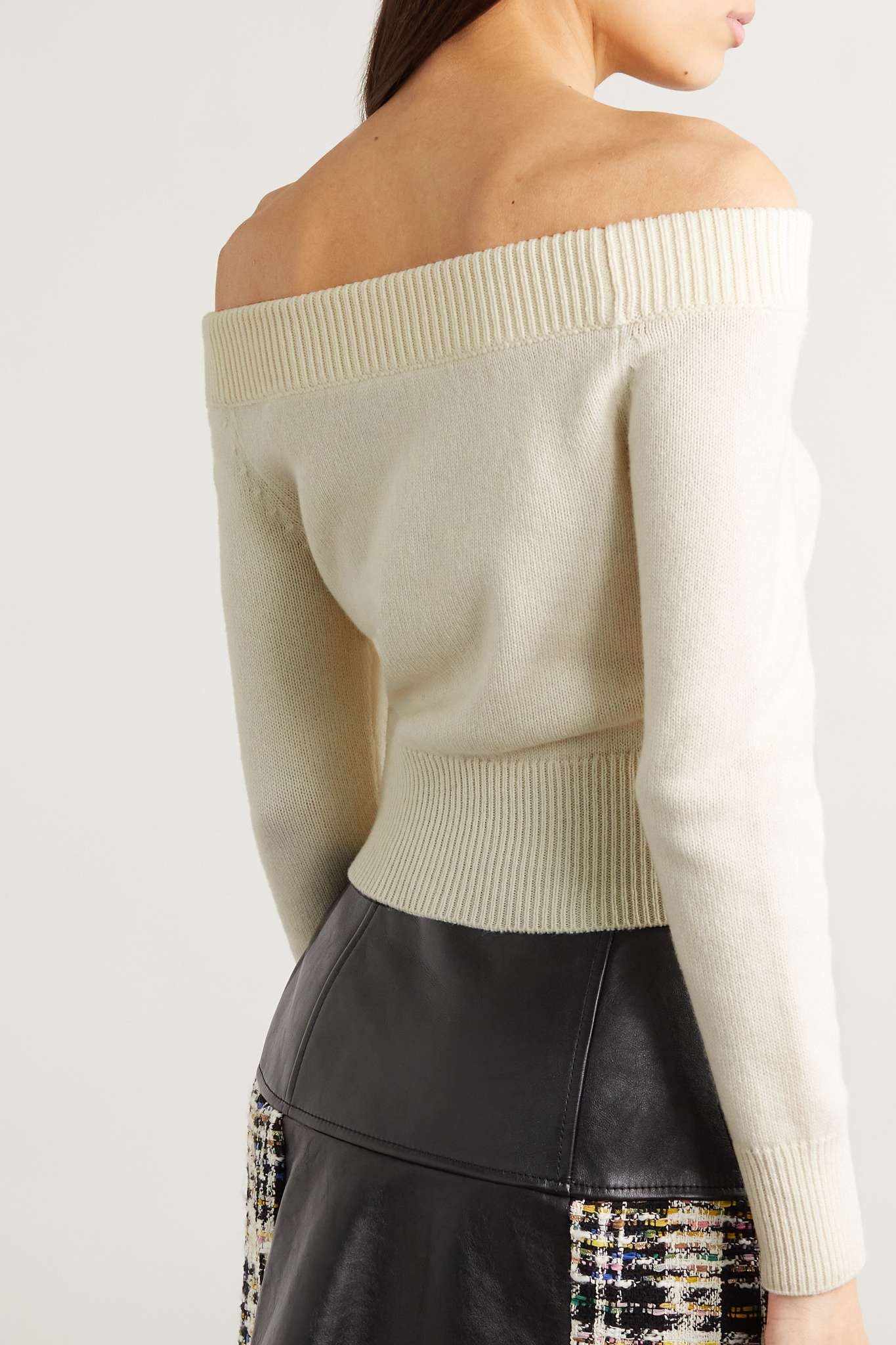 Off-the-shoulder wool and cashmere-blend sweater - 4