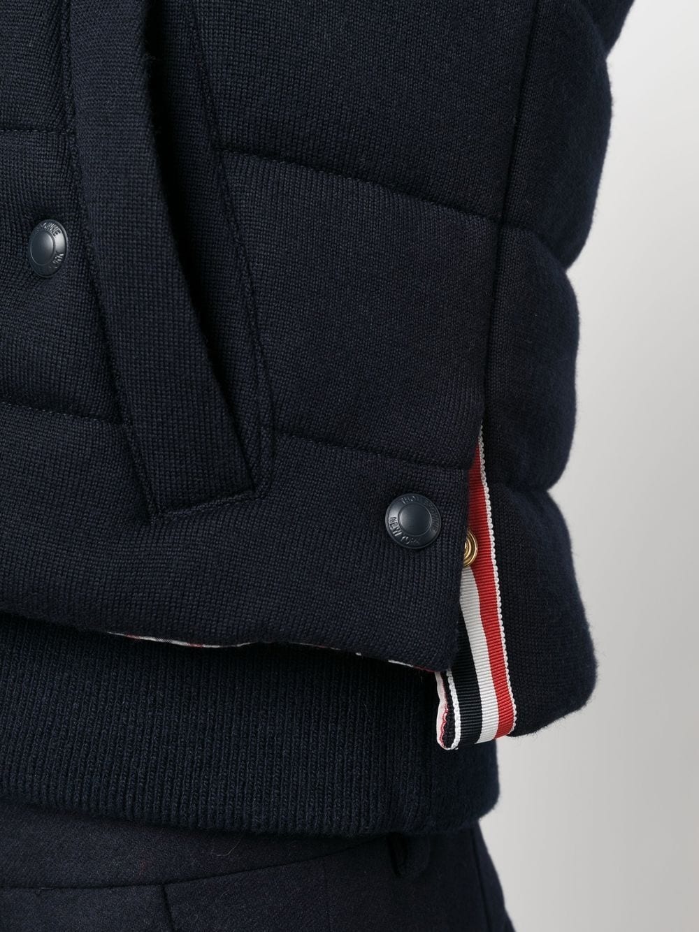 4-Bar stripe reversible vest - 5