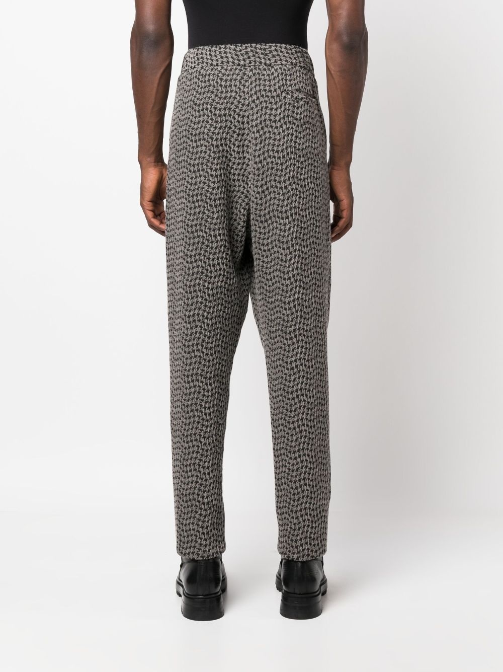 drop-crotch tapered-leg trousers - 4