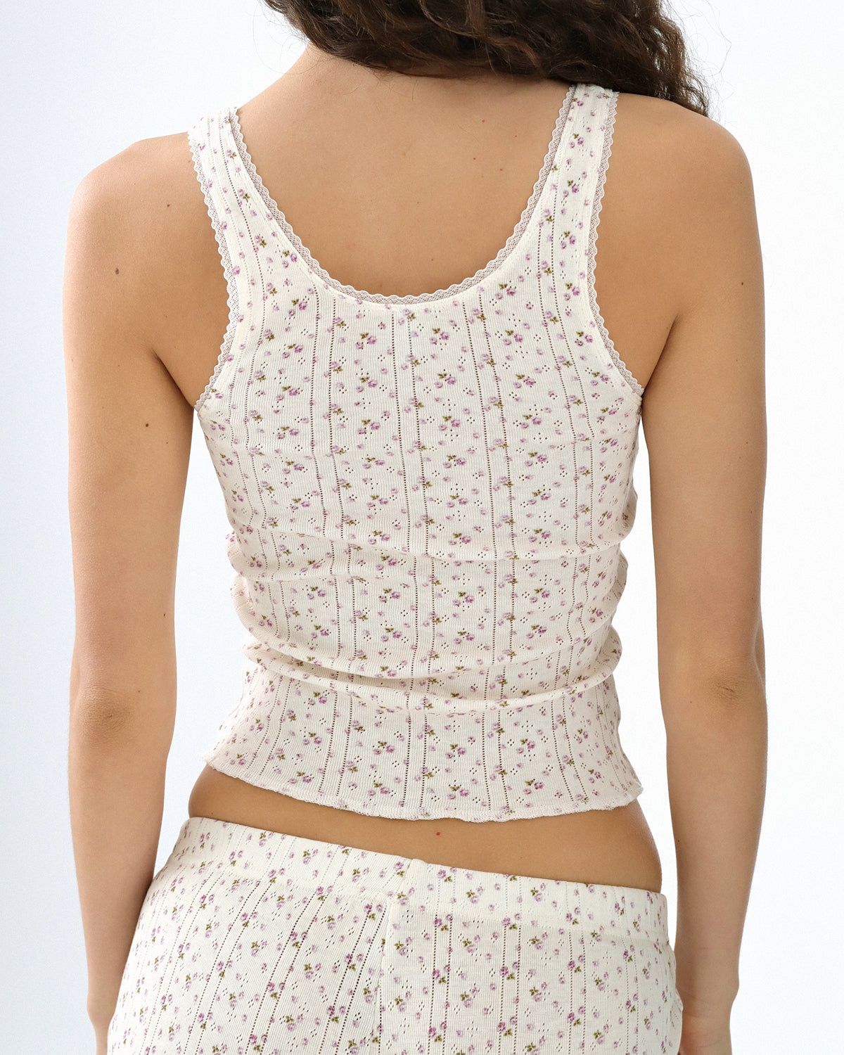 The Scoop Tank: English Rose - 4