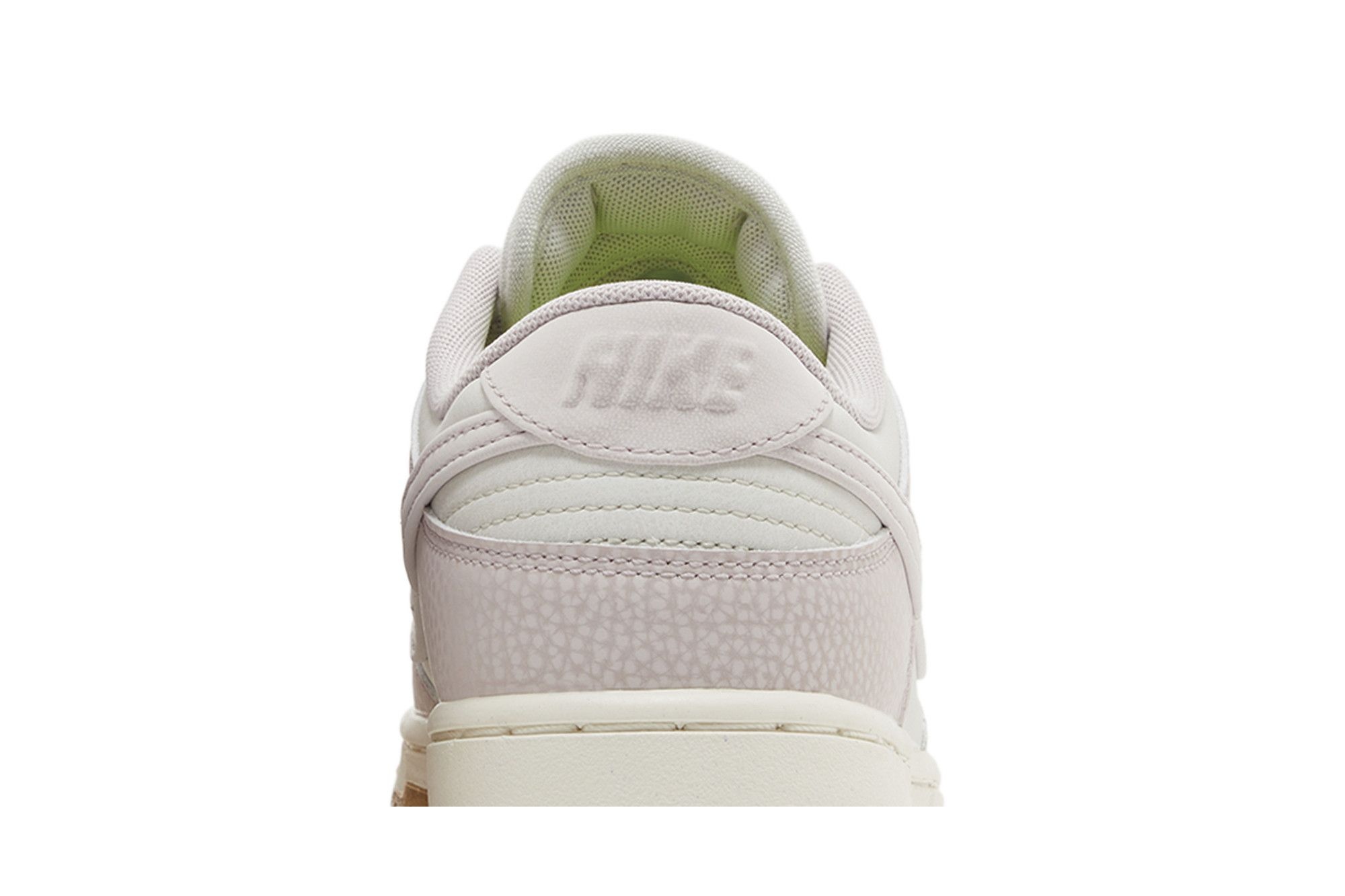 Wmns Dunk Low Premium Next Nature 'Platinum Violet' - 7