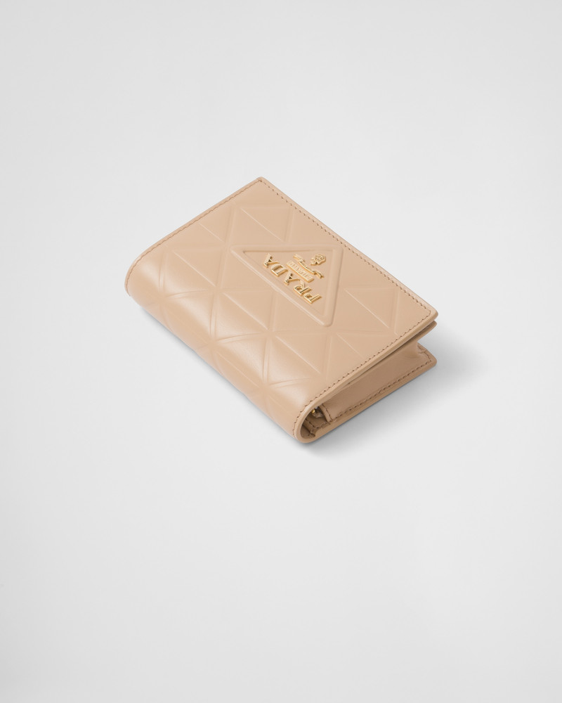 Prada Small leather wallet outlook