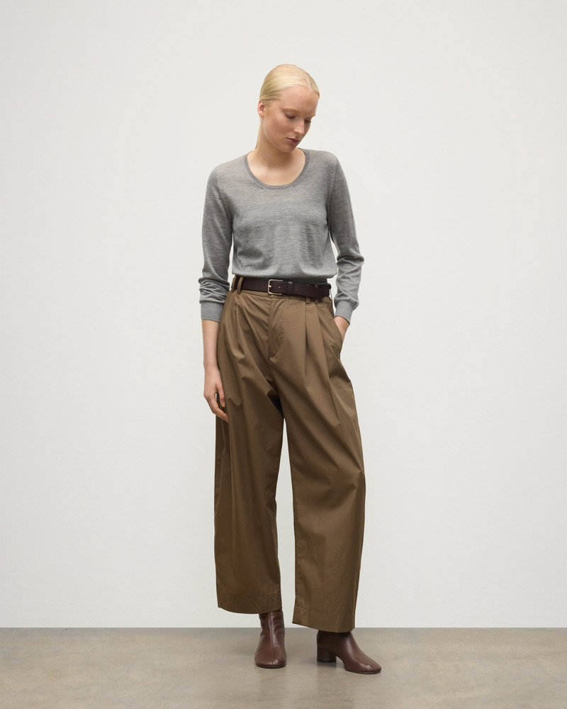 Johnstons of Elgin Ella Scoop Neck Superfine Cashmere Grey Jumper outlook