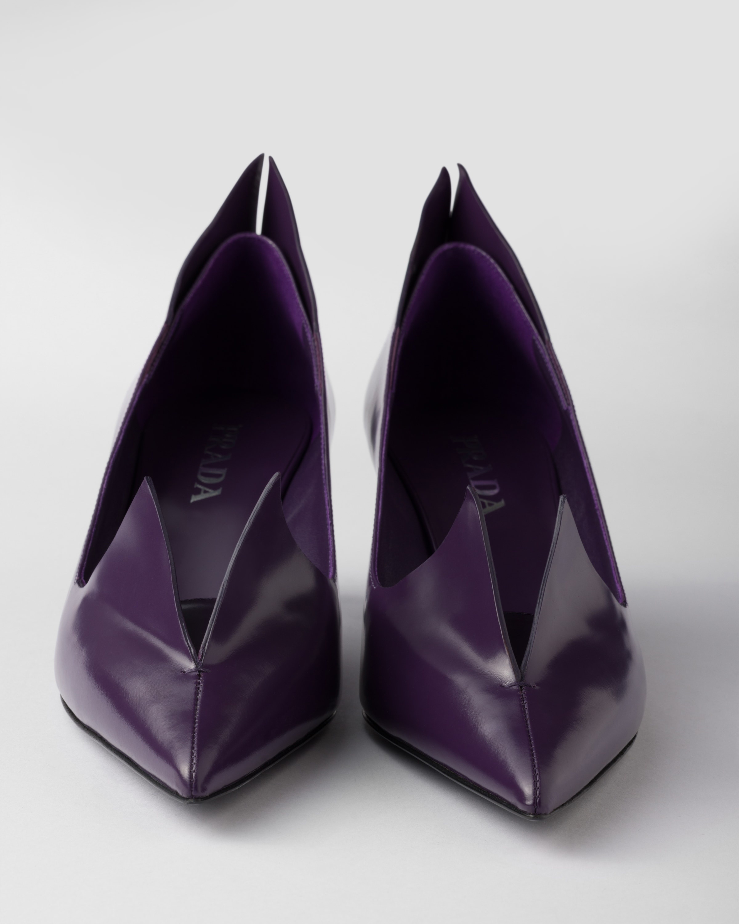 Brushed leather pumps - 6
