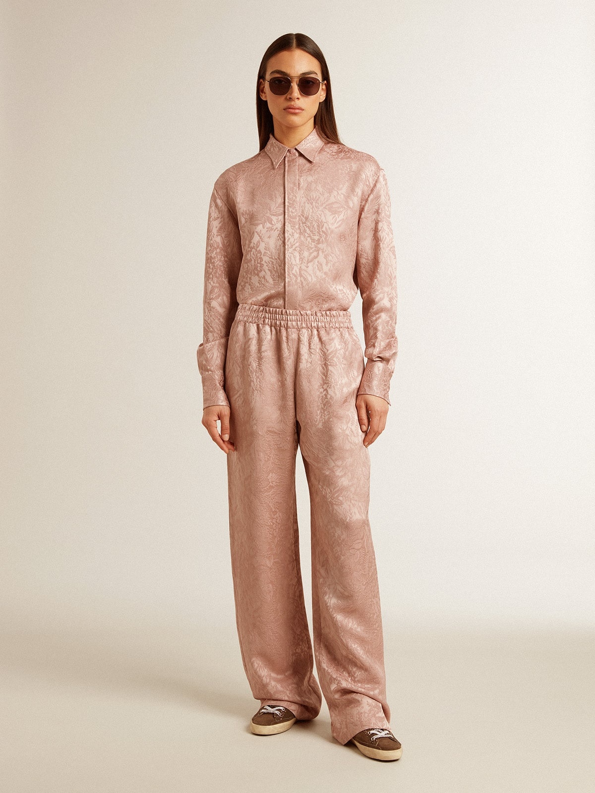 Women's pink viscose shirt with floral pattern - 4