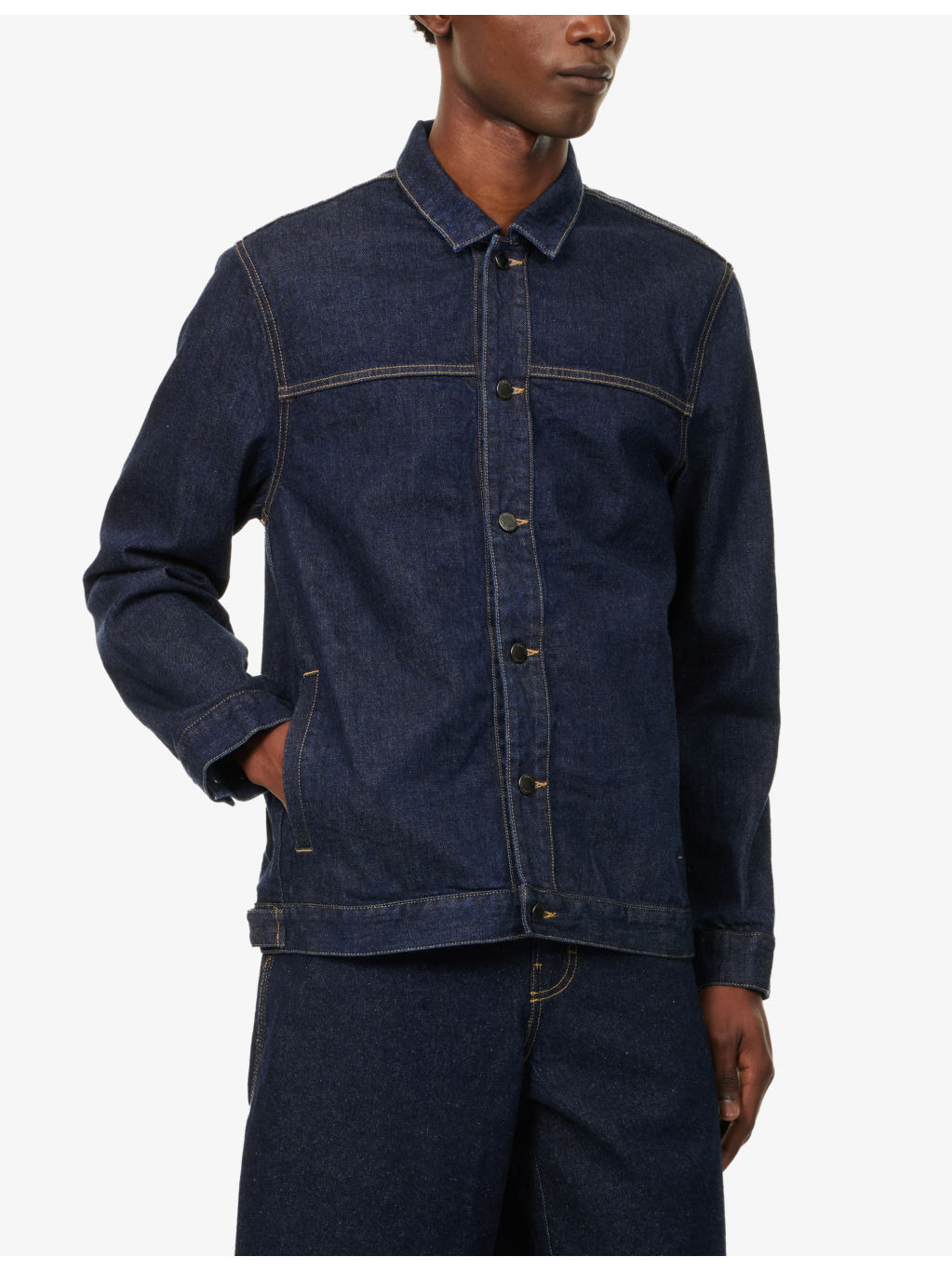 Contrast-stitch regular-fit denim jacket - 3