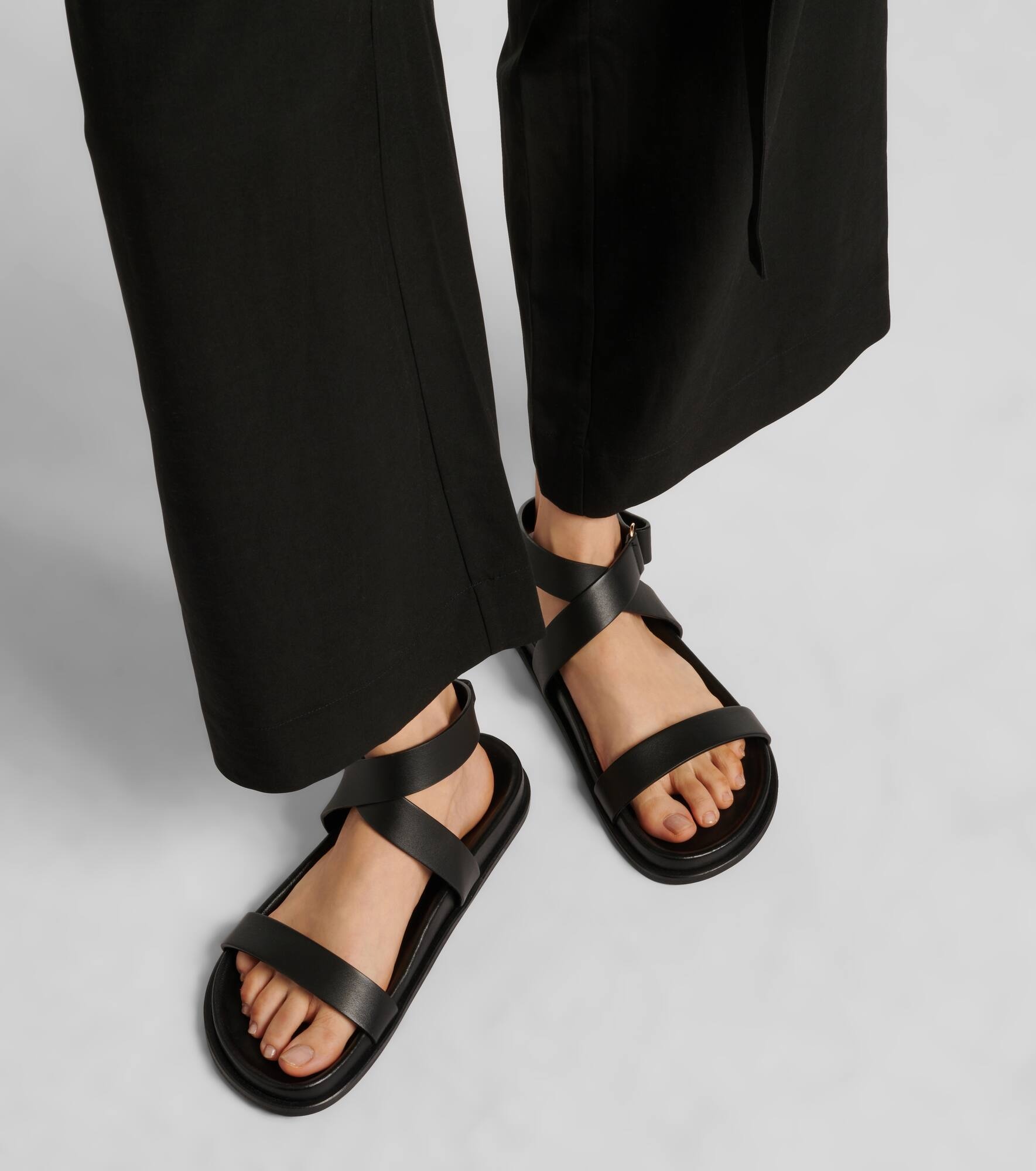 The Chunky leather sandals - 4