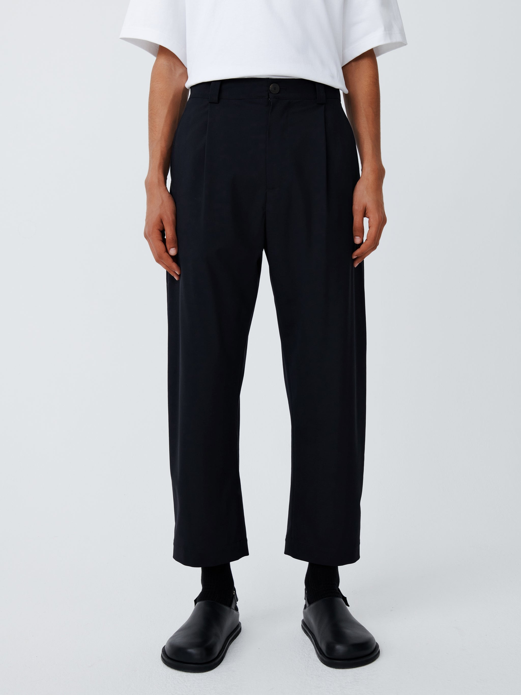 Studio Nicholson Tuck Tropical Wool Pant | REVERSIBLE