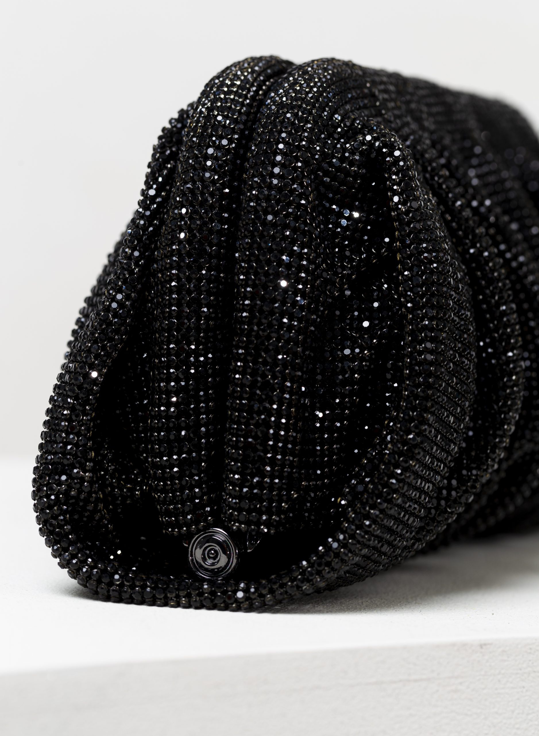 Benedetta Bruzziches – La Venus Grande Jet Black - 5