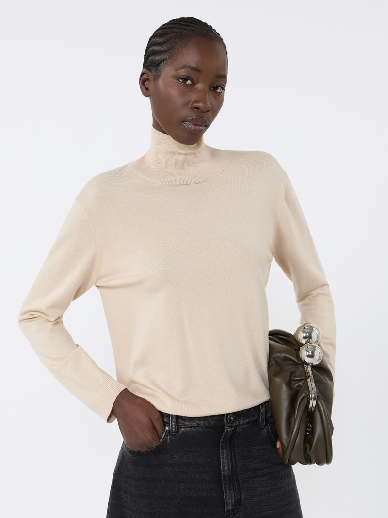 KIKU Wool and silk knit turtleneck 5