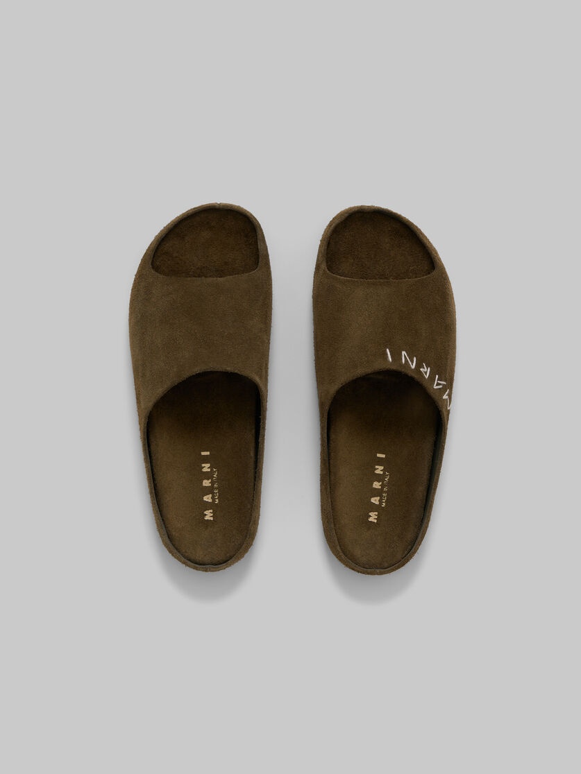 サンダル MARNI Men Sandals SBMR000600 P412200V58 Green Marni GREEN SUEDE FUSSLIDE SANDAL | REVERSIBLE