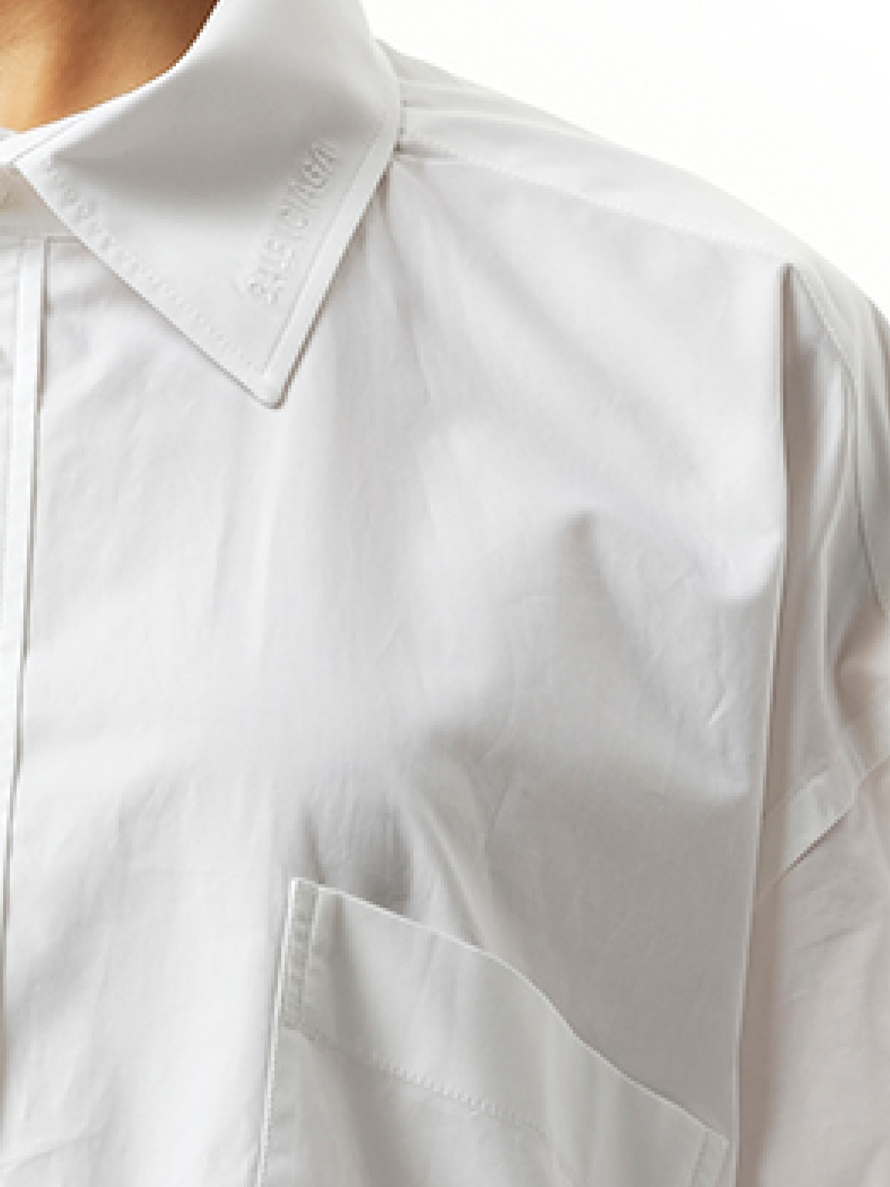 Swing Shirt in White - 3