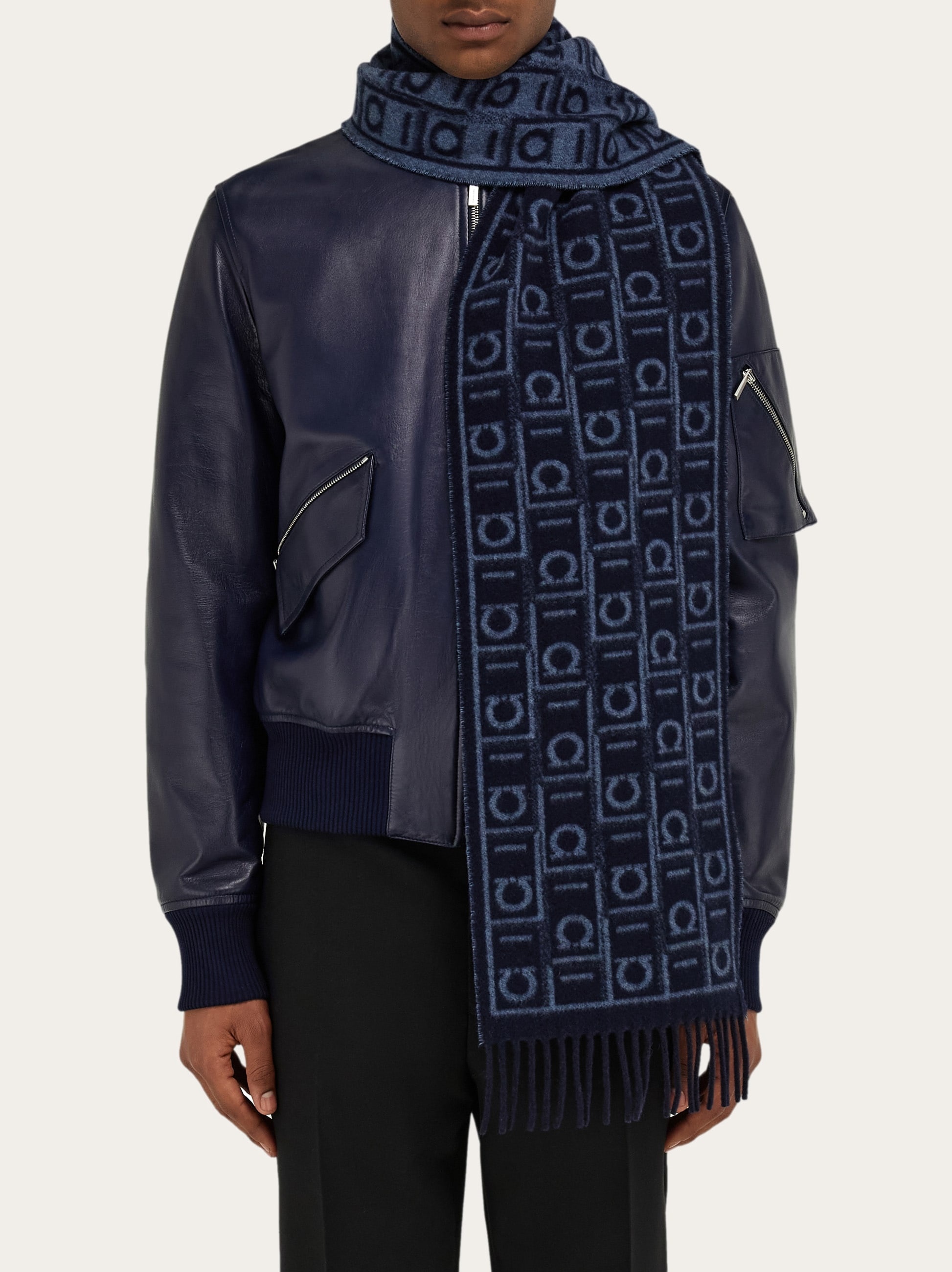 Ferragamo monogram scarf - 3