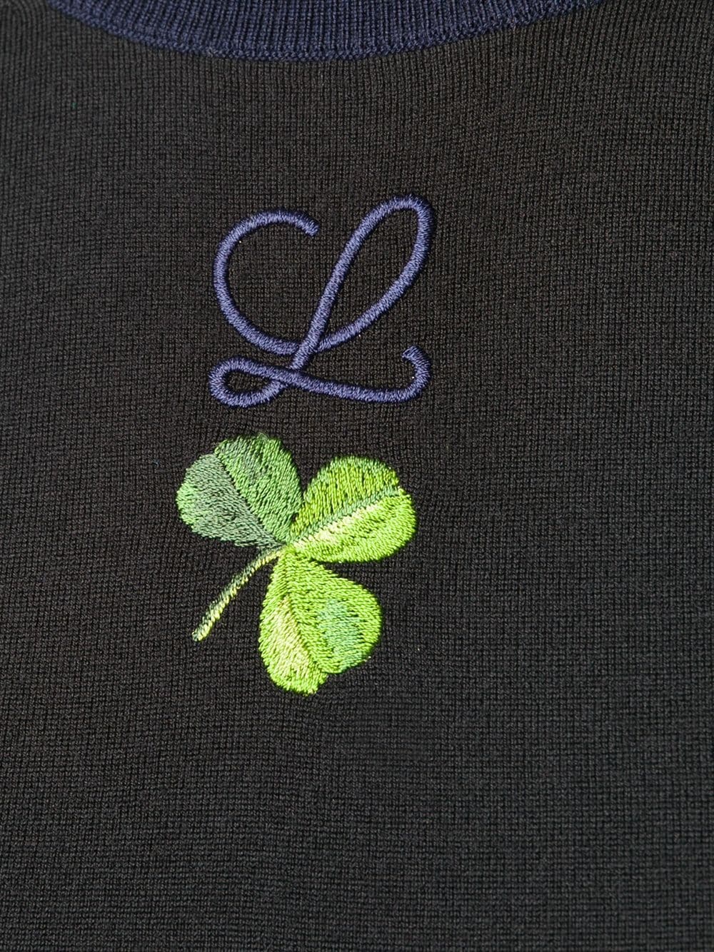 Shamrock embroidered cropped sleeve knitted top - 5