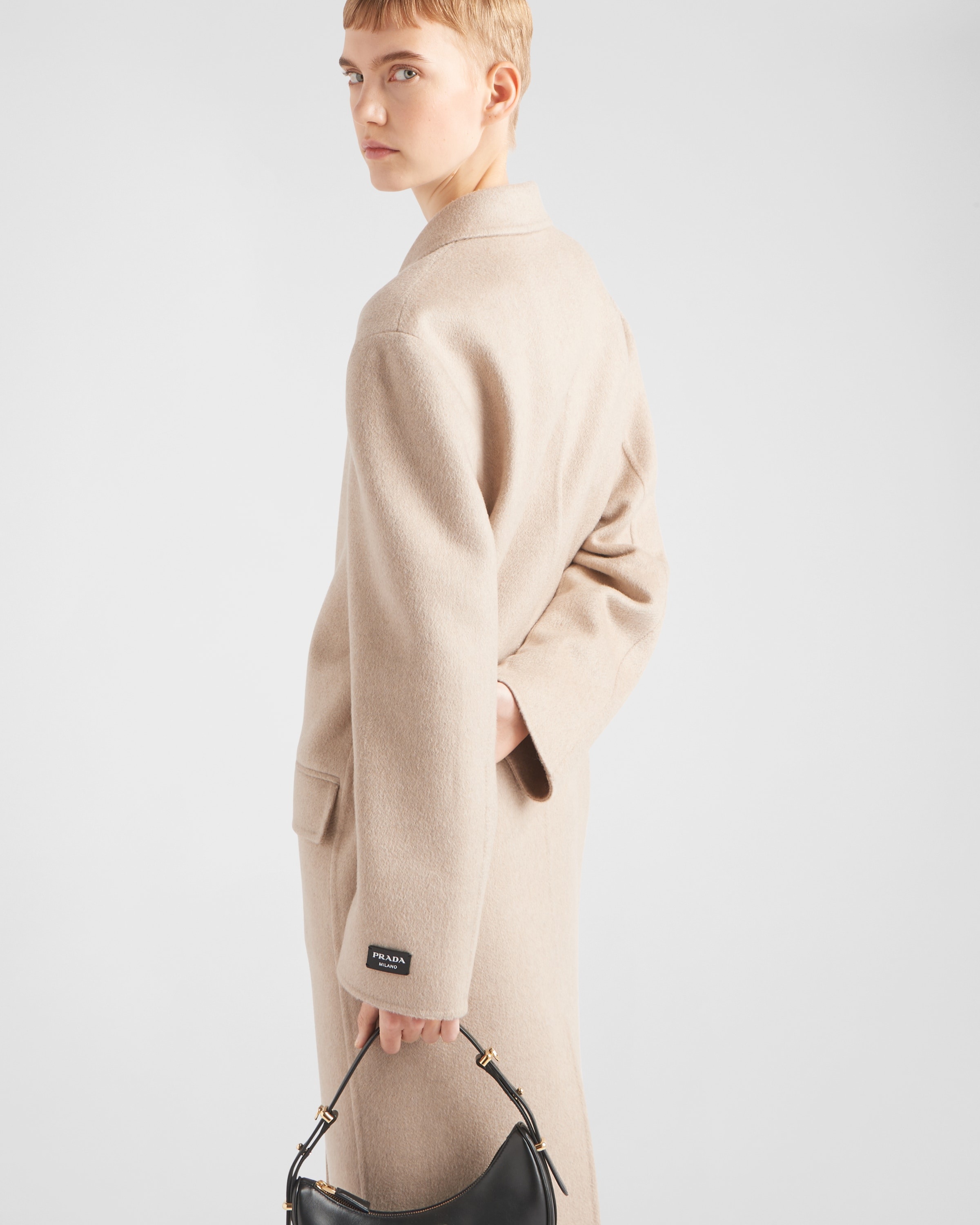 Double-breasted velour cashmere coat - 4
