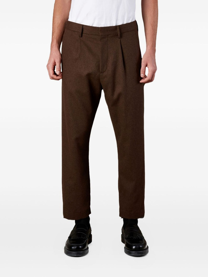NN07 pleated trousers outlook