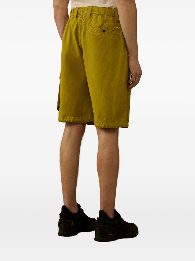 Lens-detail cargo shorts 4