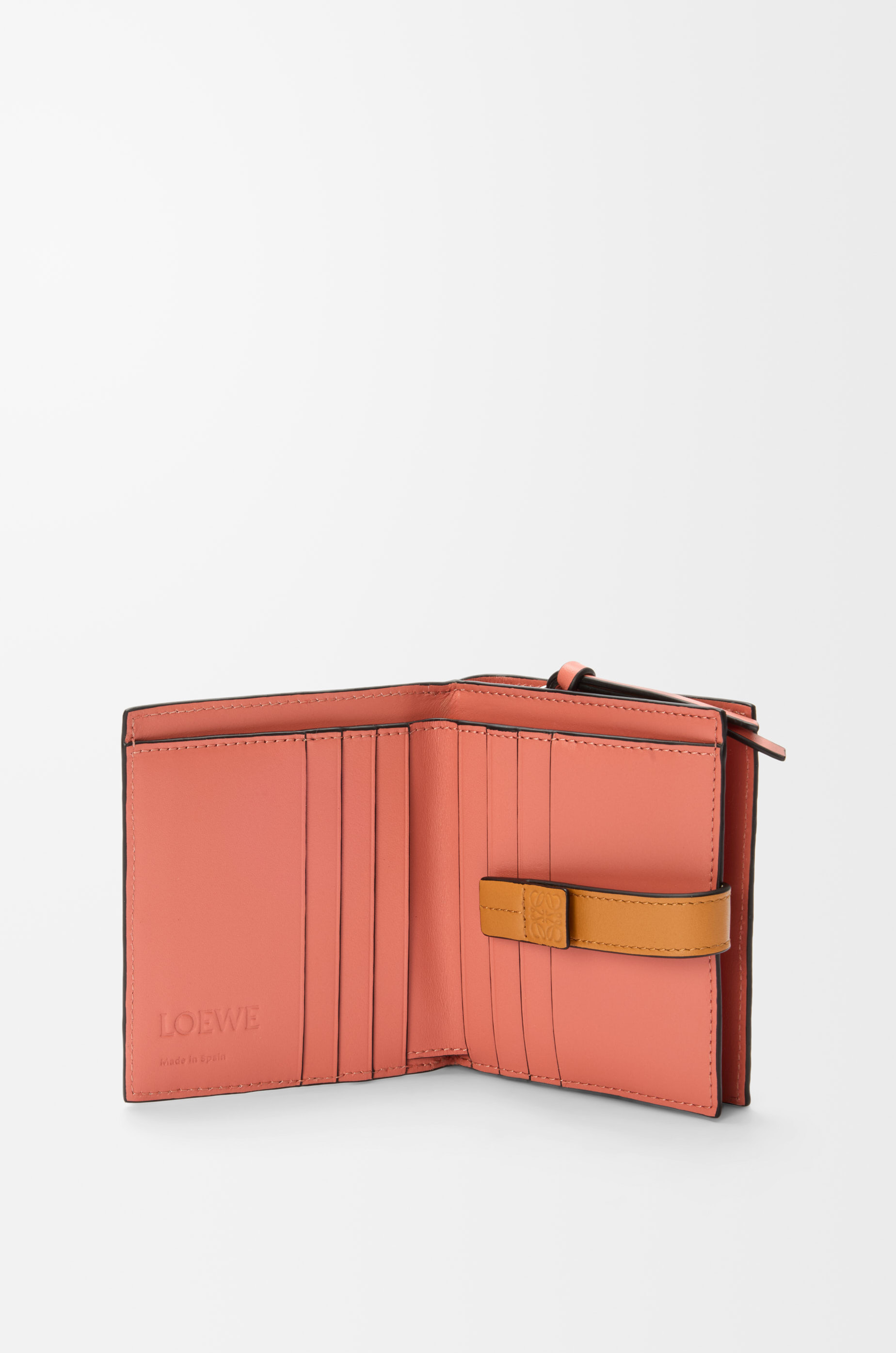 Compact zip wallet in soft grained calfskin - 2