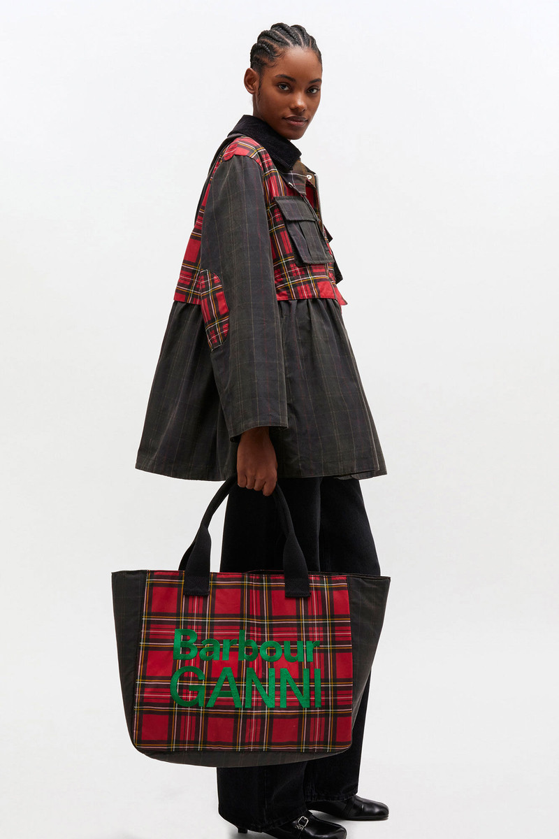 GANNI RED TARTAN TOTE outlook