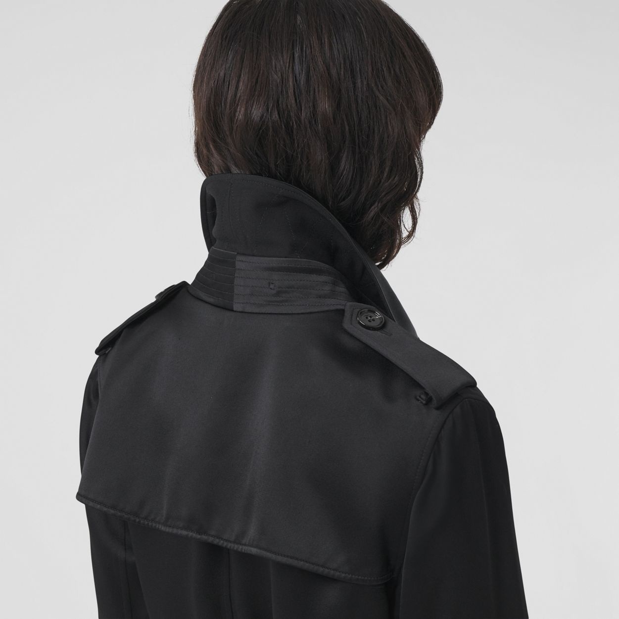 Silk-lined Long Trench Coat - 3