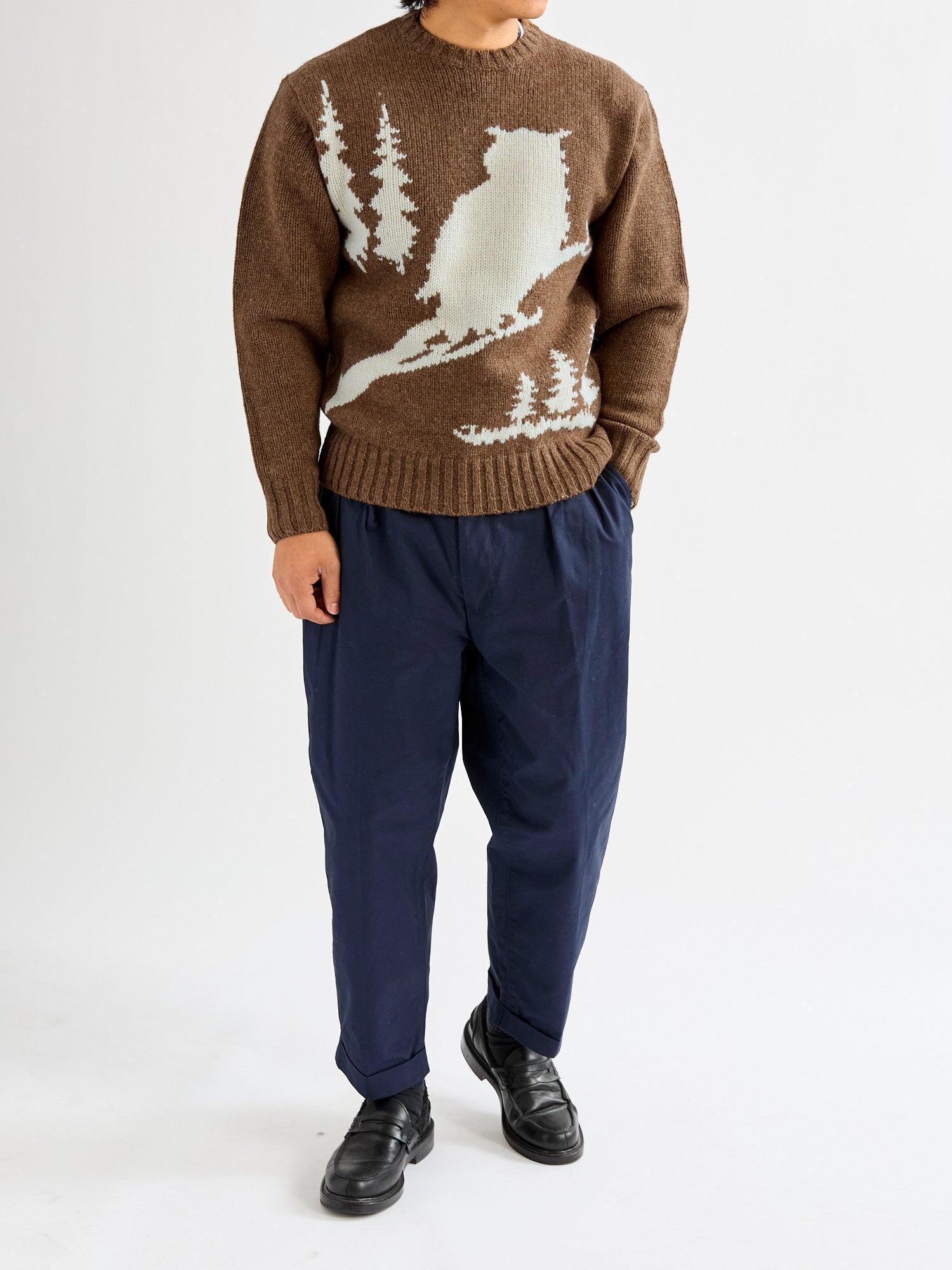 Intarsia 3-Gauge Crewneck Sweater in Brown - 9