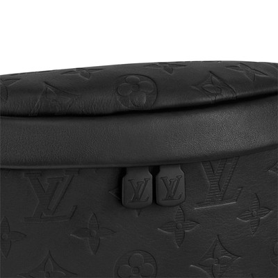Louis Vuitton Discovery Bumbag PM outlook