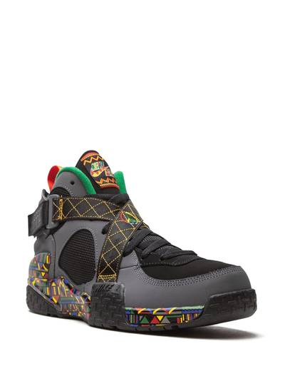 Nike Air Raid sneakers outlook