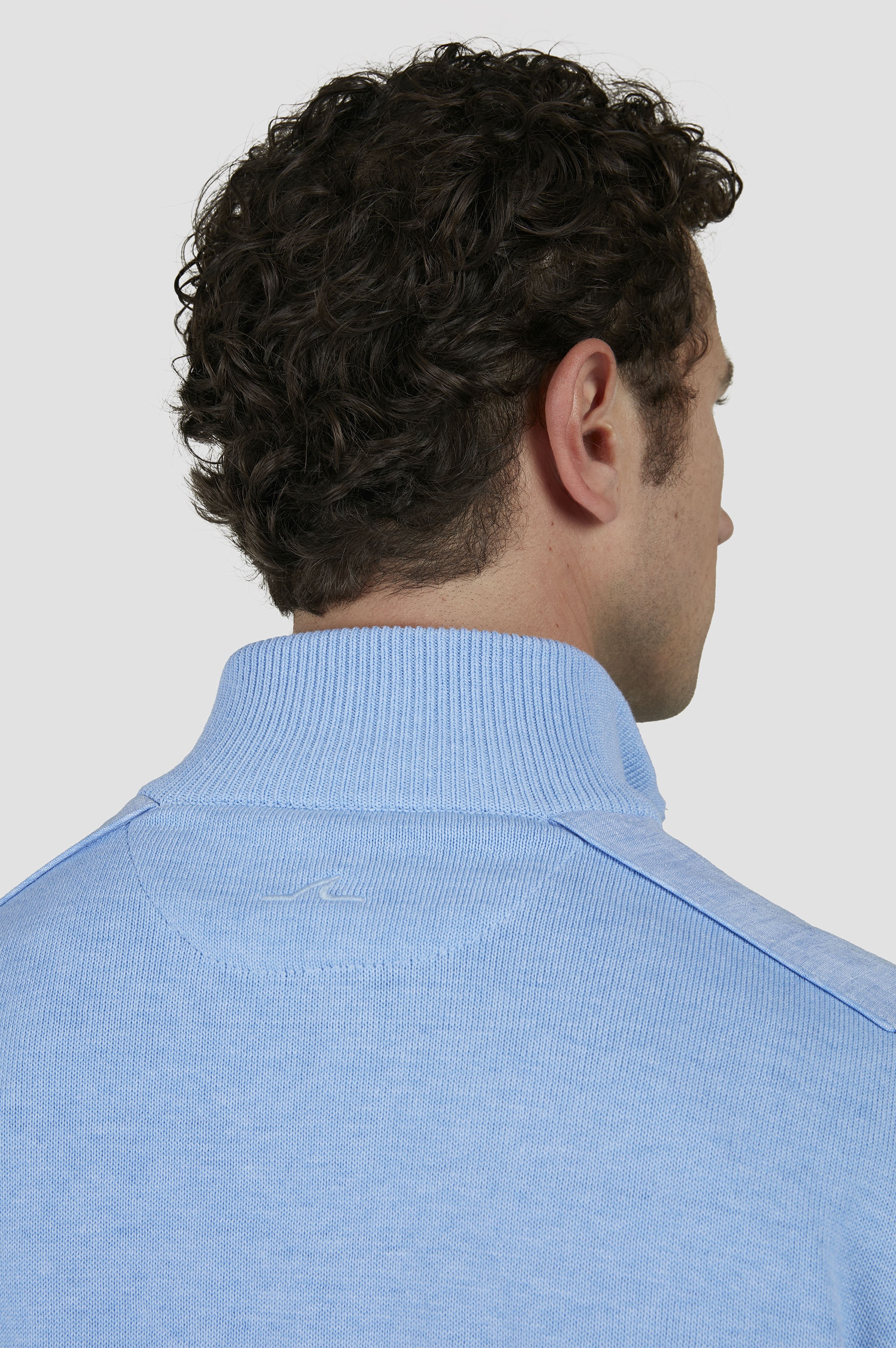 SWEATER IN FRESH COTTON WITH CONTRASTING LINEN DETAILS - 5