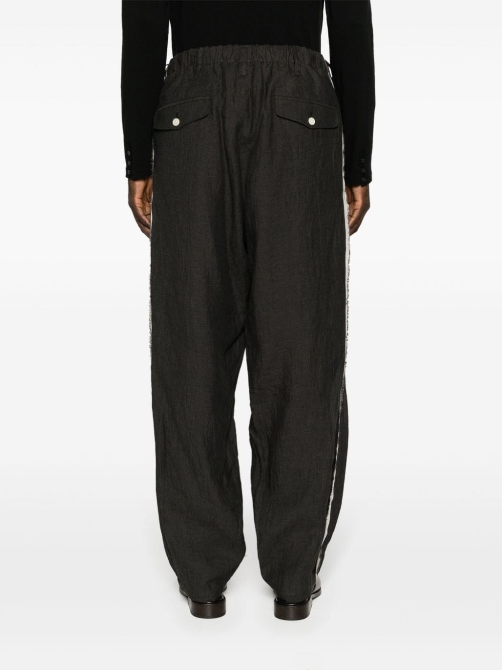 seam-detail tapered trousers - 4