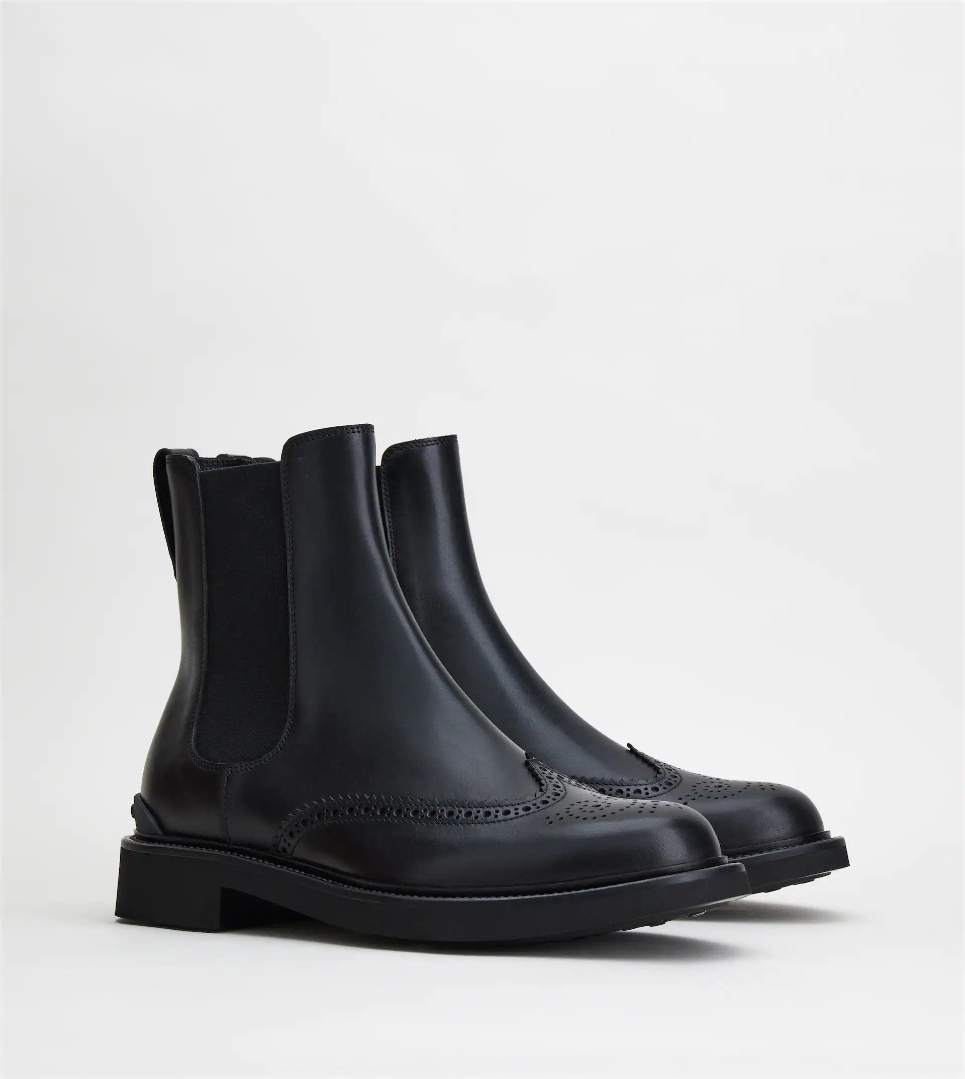ANKLE BOOTS IN LEATHER - BLACK - 2