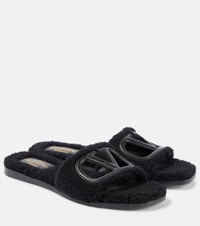 VLogo cut-out faux-shearling slides - 1