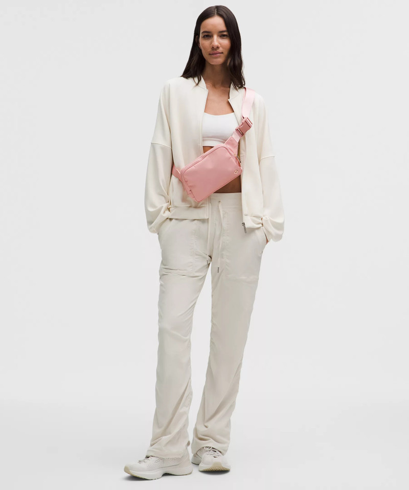 lululemon Everywhere Belt Bag Large with Long Strap 2L outlook