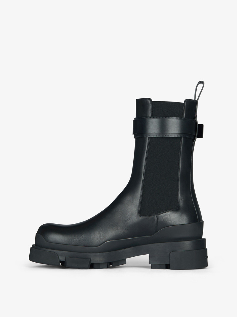 Givenchy TERRA CHELSEA BOOTS IN LEATHER outlook