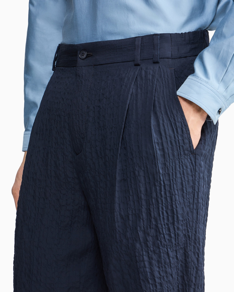 DOUBLE-PLEAT BERMUDA SHORTS IN LYOCELL AND SILK FROISSÉ 5