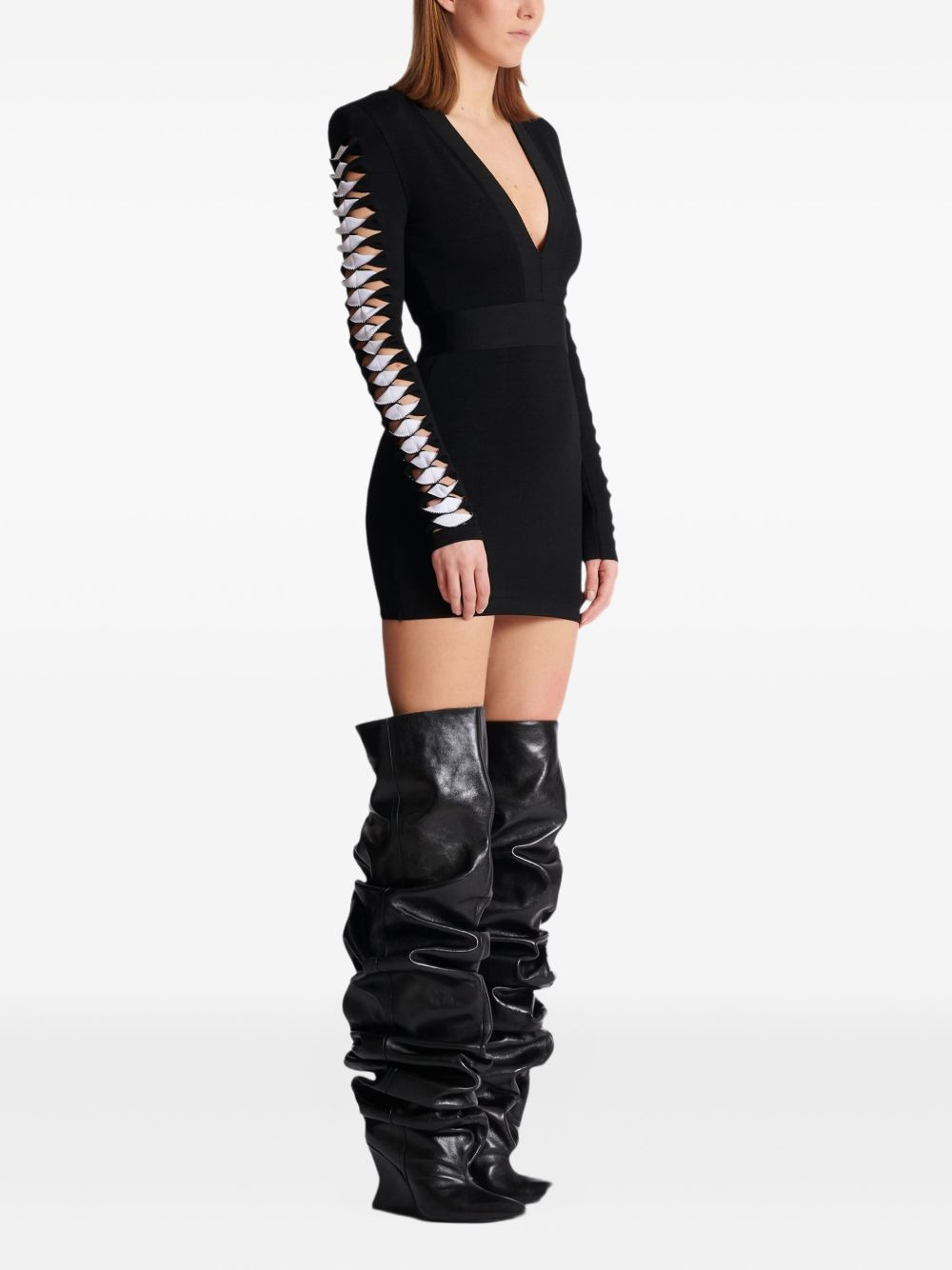v-neck cut-out sleeve mini dress - 3