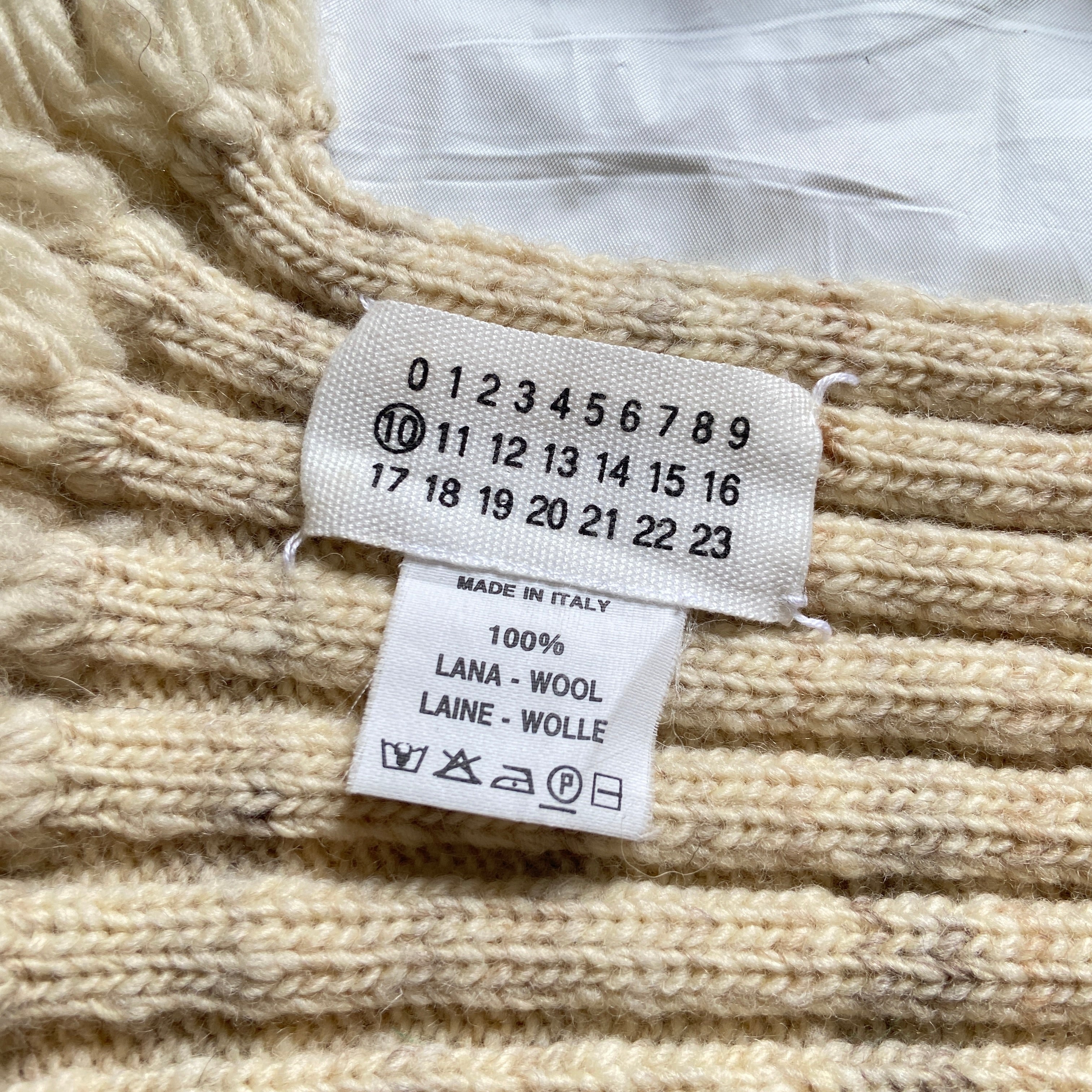 Maison Martin Margiela line 10 wool knit scarf by Miss Deanna - 3