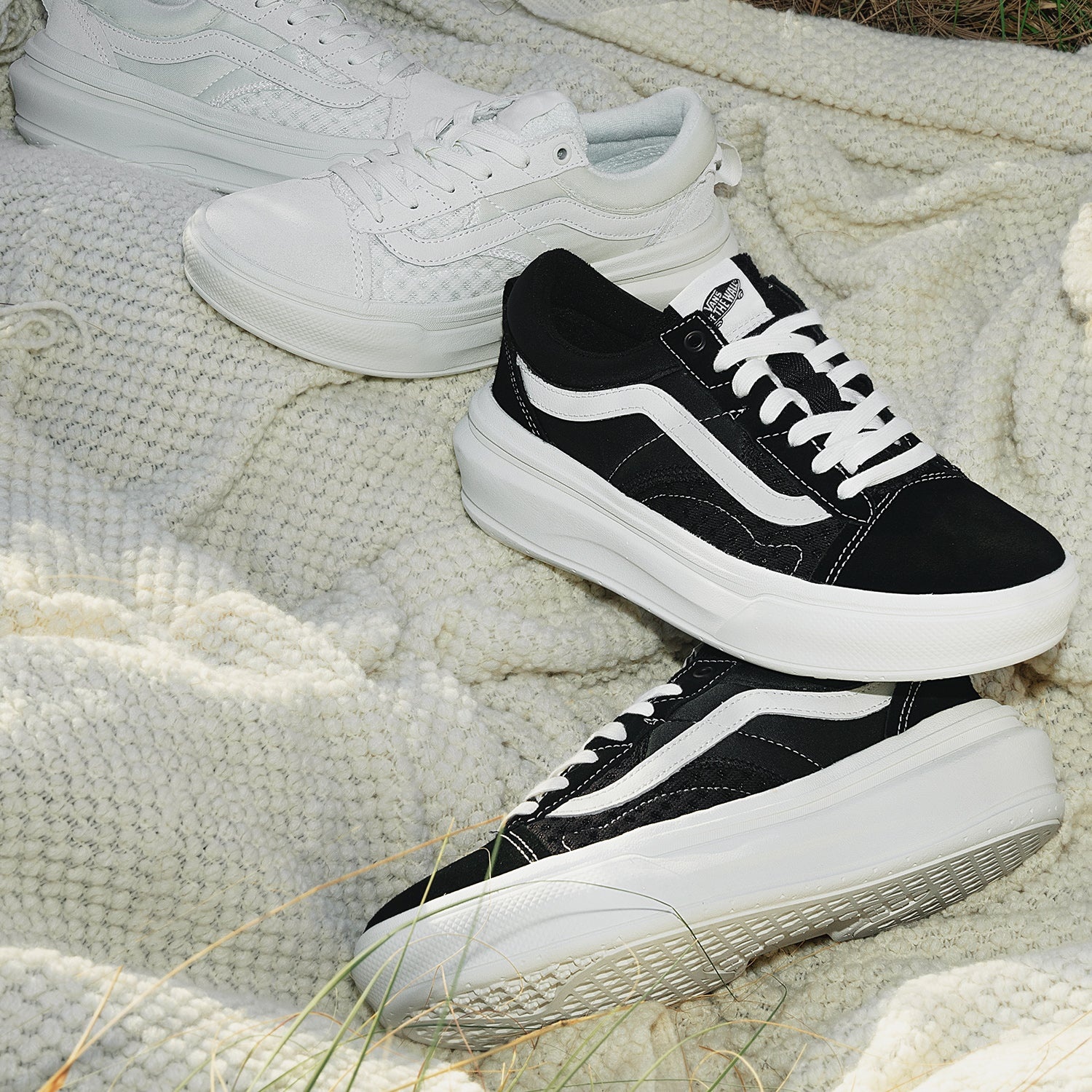 81312Vans Old Skool Overt Plus CC 'Black White' VN0A4BVL1KP - 9