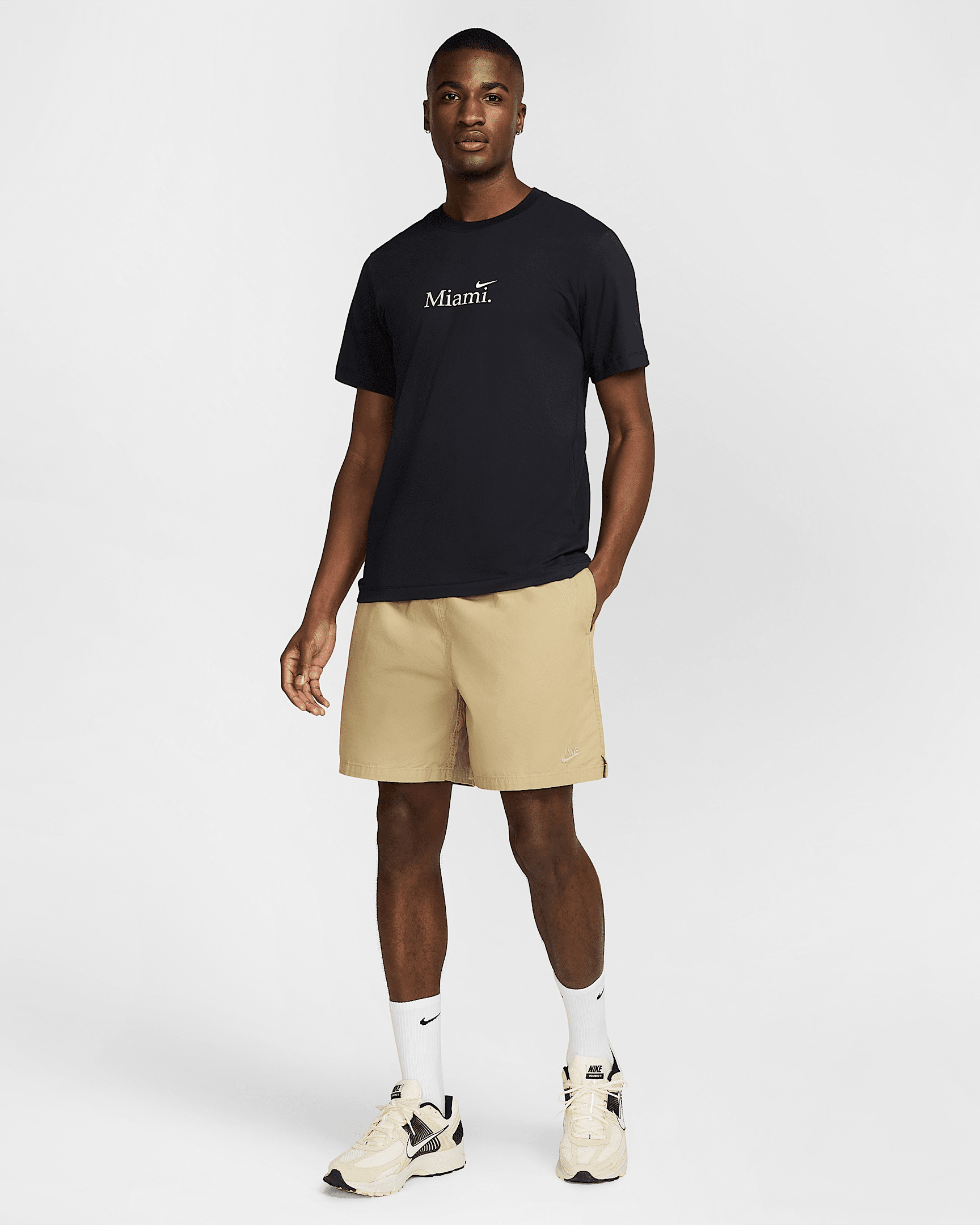 Nike Club Men's Flow Shorts - 7