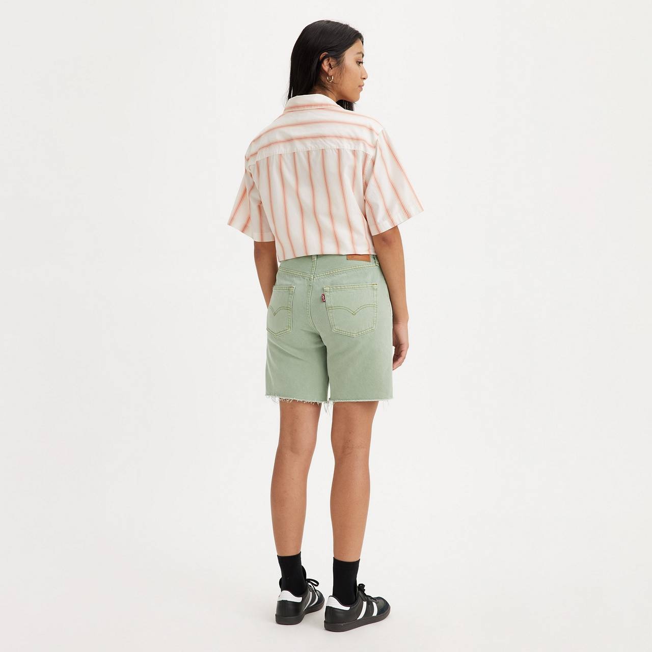 501® '90S WOMEN'S COLORED DENIM SHORTS - 5