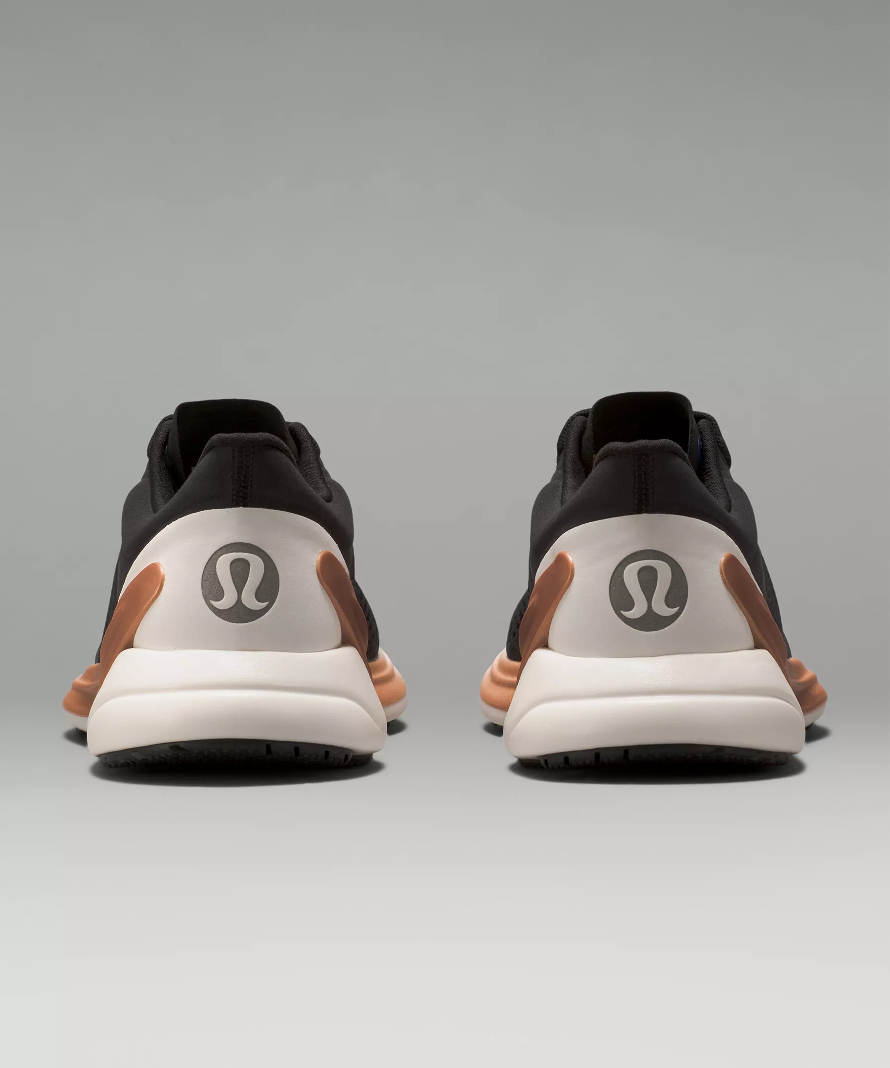 Women's Blissfeel Running Shoe - 6