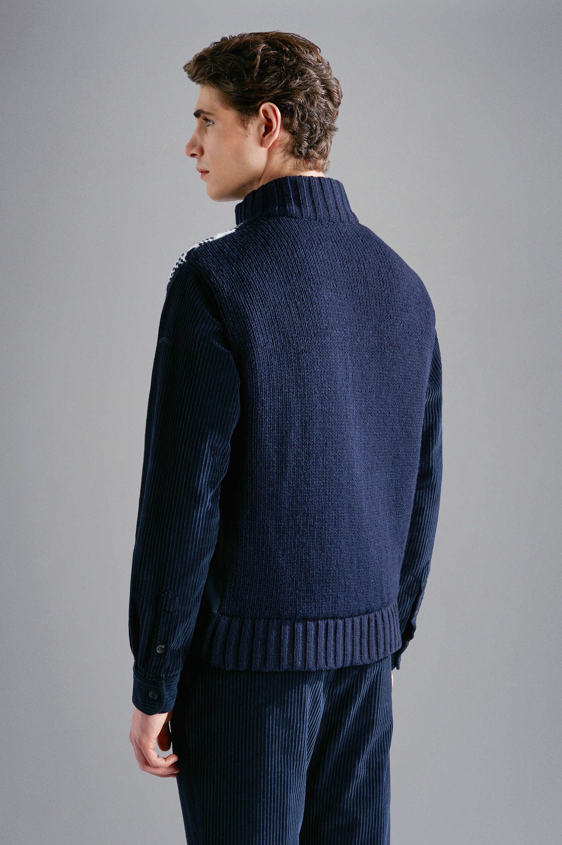 WOOL JACQUARD AND TYPHOON® HYBRID VEST - 3