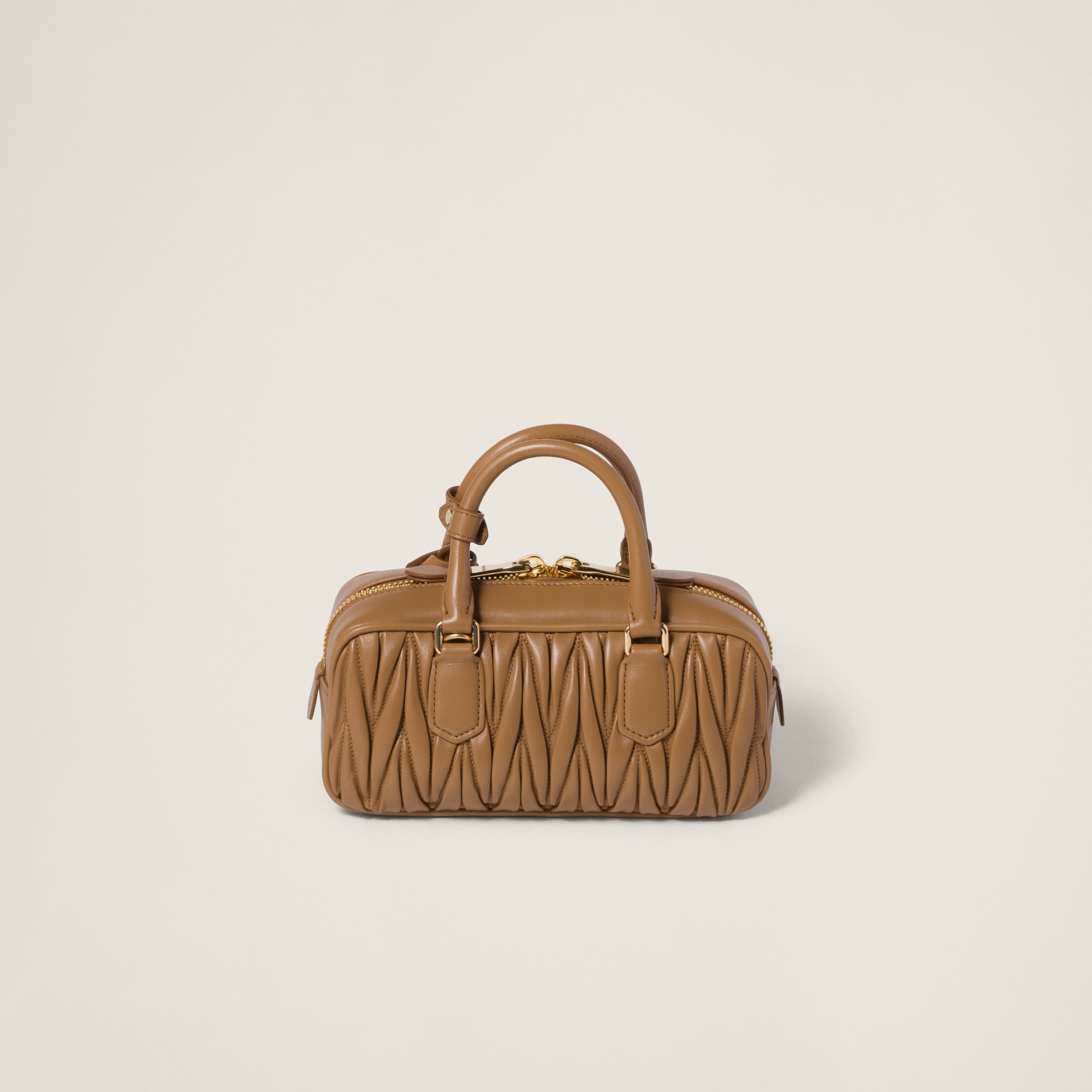 存在感抜群★ miumiu ARCADIE MATELASSE NAPPA LEATHER BAG Miu Miu Arcadie matelassé nappa leather bag | REVERSIBLE