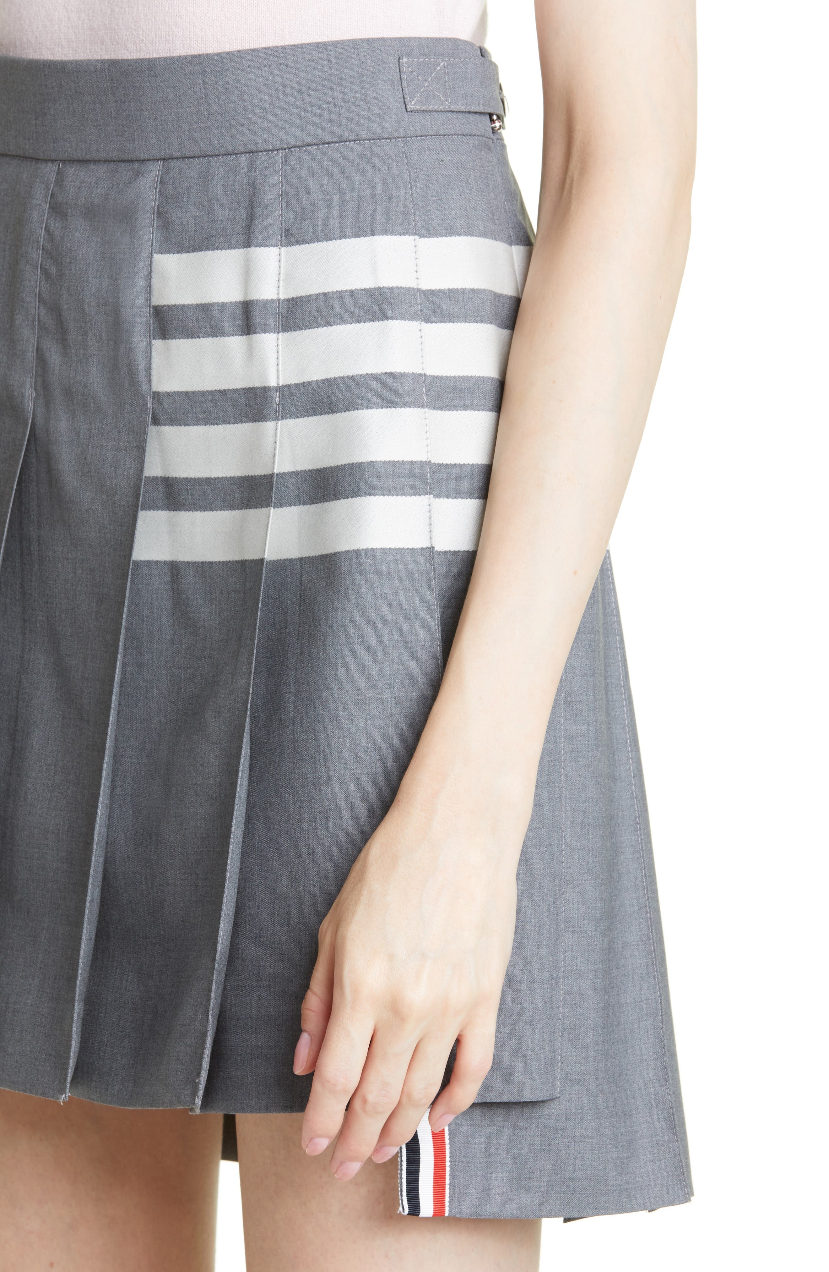 Drop Back Pleated Wool Miniskirt - 4