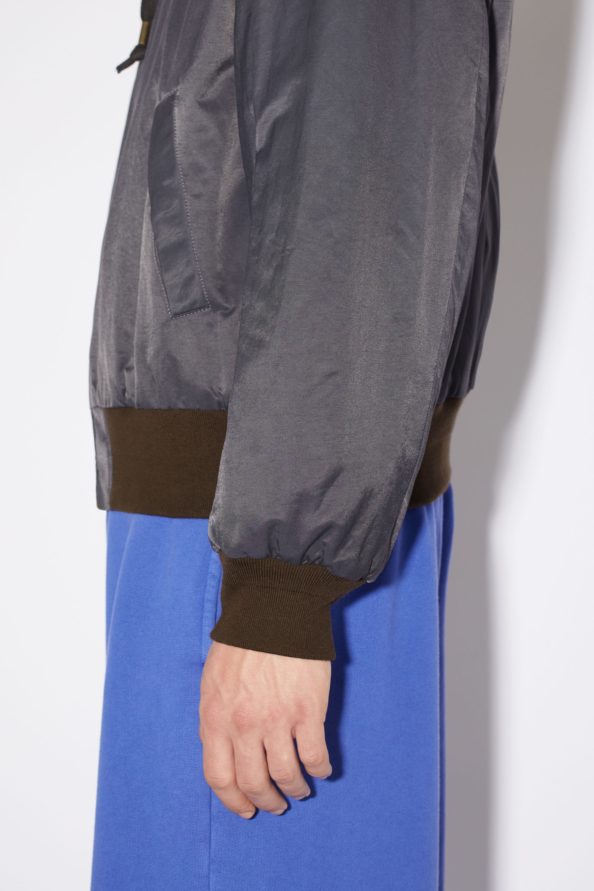 Reversible patch bomber jacket - Anthracite grey - 5