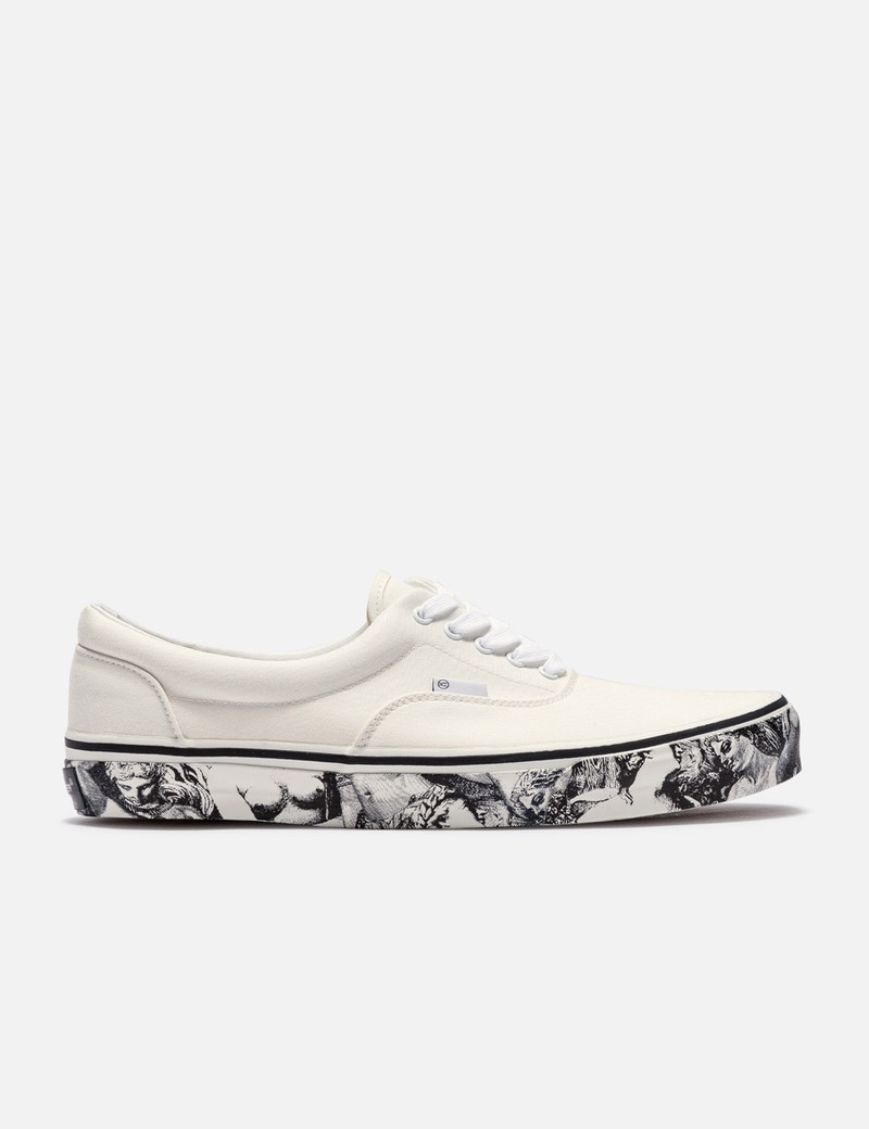 GRAPHIC SOLE SNEAKERS 1