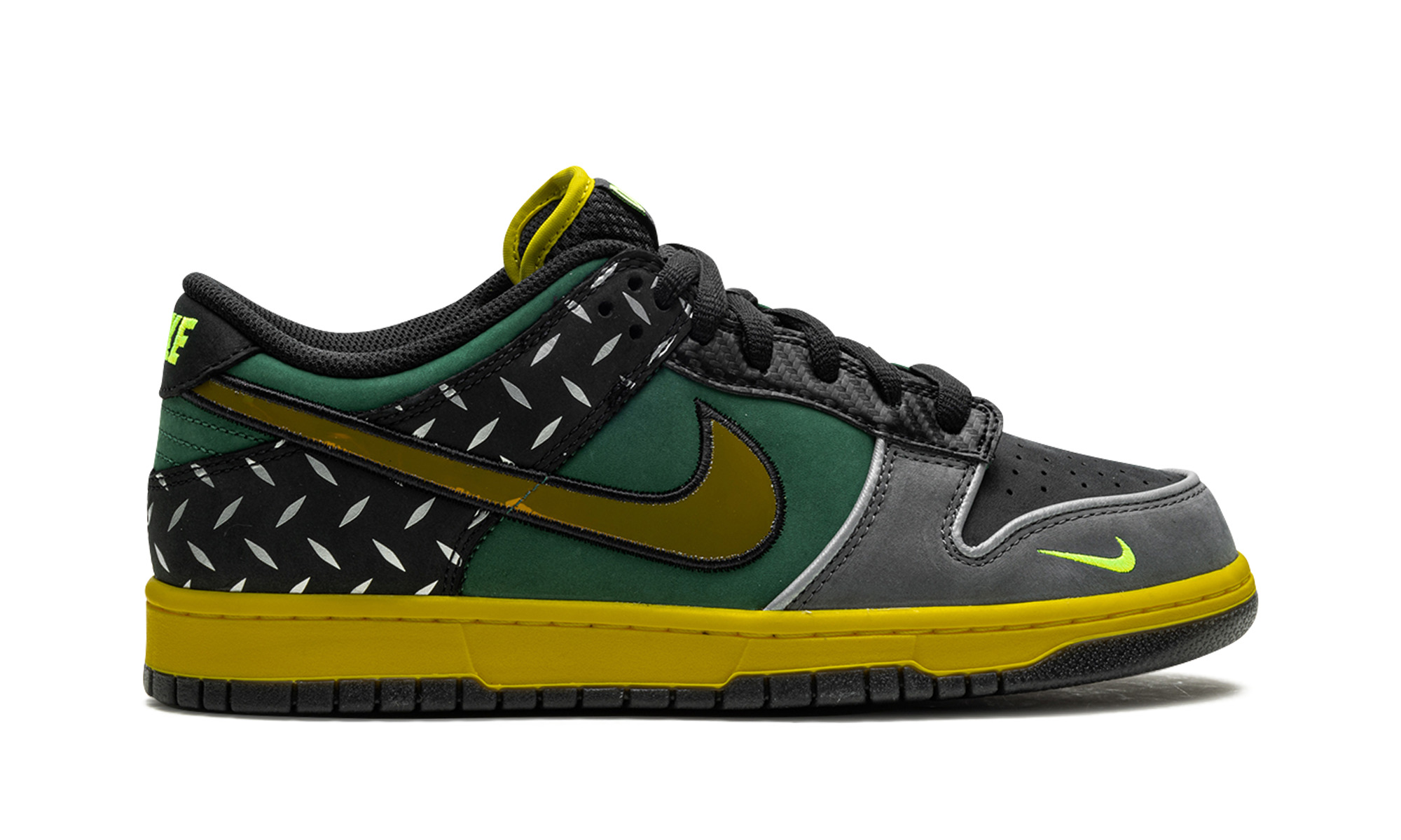 Nike Dunk Low UO PREM "What The Duck Home" - 6