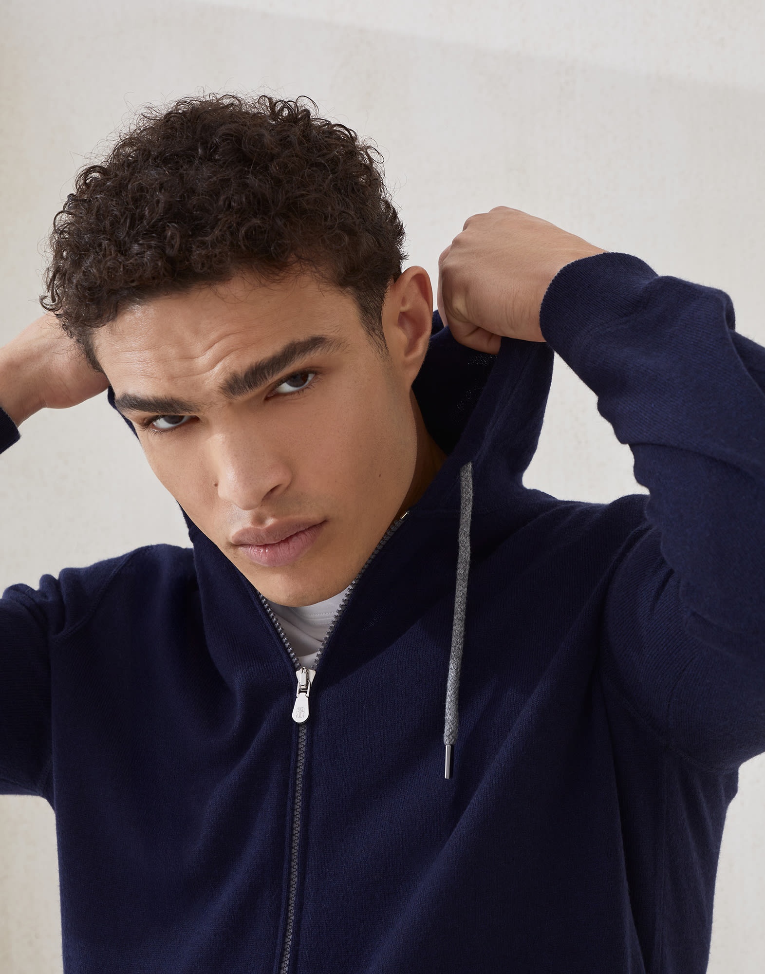 Cashmere sweatshirt-style cardigan with hood - 3