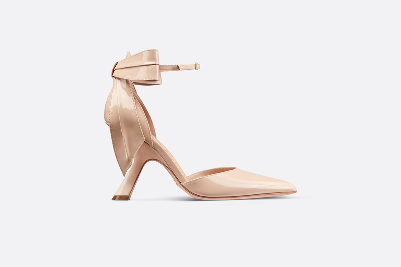 Dior Mlle Dior Pump outlook